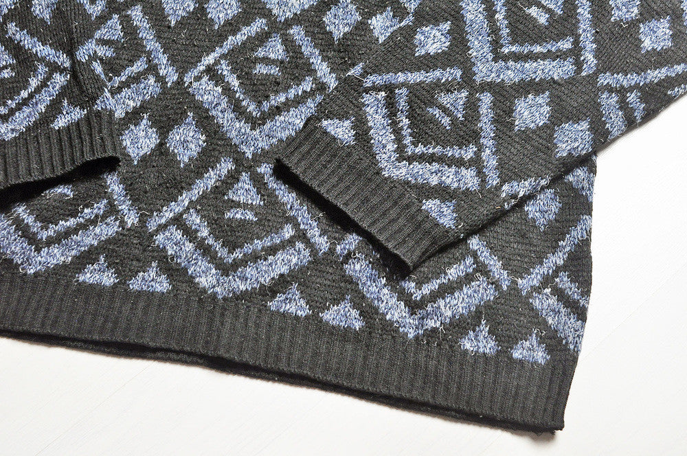Vintage Blue/Black Diamond Pattern Knit Jumper/Sweater