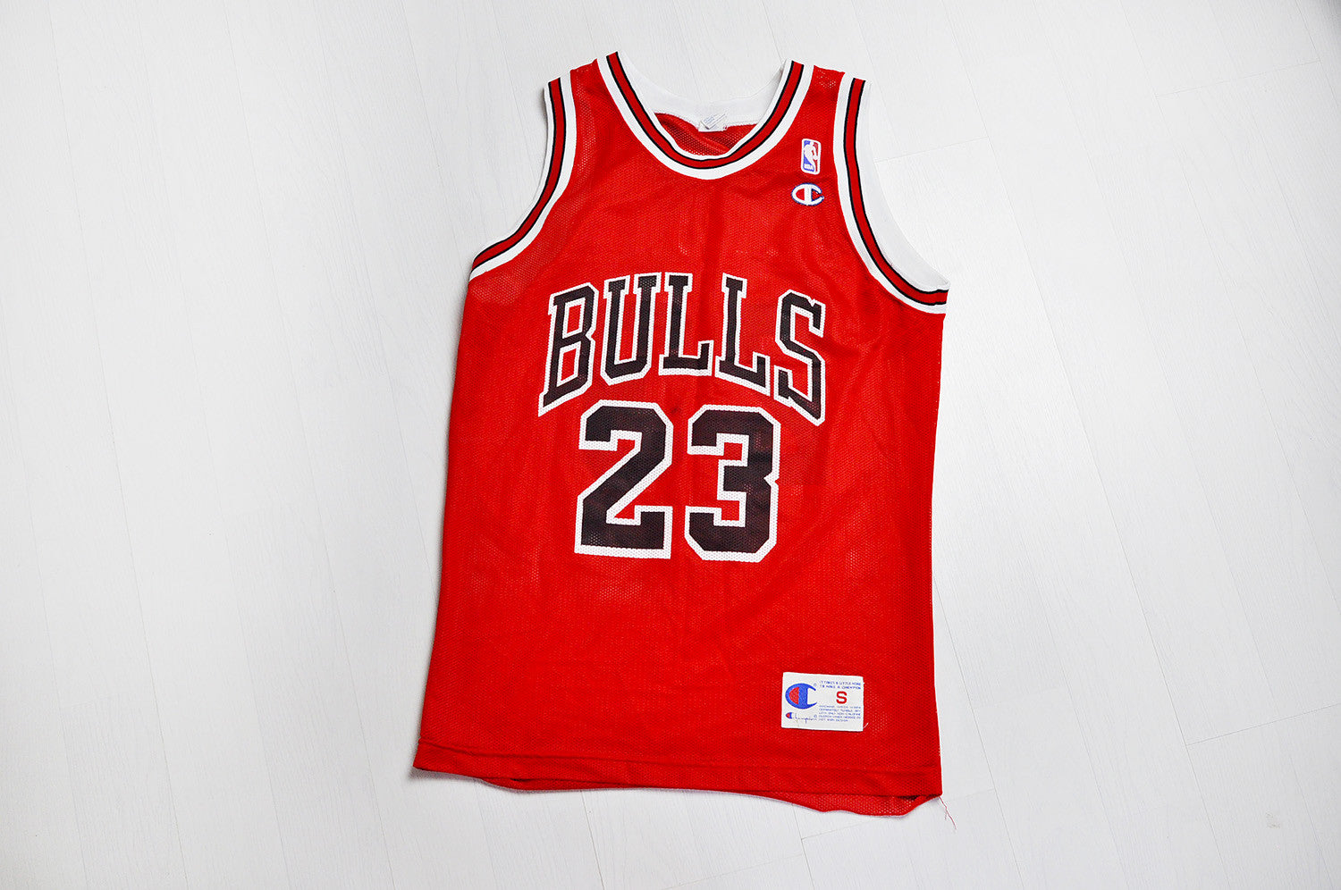 Vintage 90s NWT Champion Michael Jordan #23 Red Chicago Bulls Jersey - –  The Generation X of America