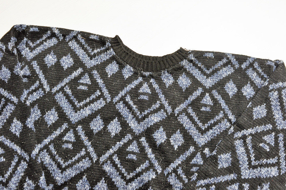 Vintage Blue/Black Diamond Pattern Knit Jumper/Sweater