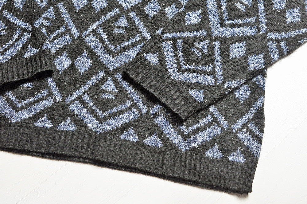 Vintage Blue/Black Diamond Pattern Knit Jumper/Sweater
